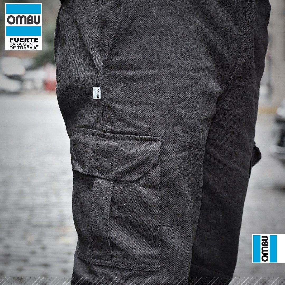 PANTALON OMBU CARGO CON BOLS. PORTA CELULAR